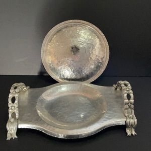 Hammered Aluminum Metal Footed Serving Tray and Lid Vintage Collectibles Floral